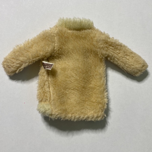 Vintage Jordache fur coat for Barbie - Picture 4 of 9